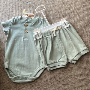 Peyton & Scout Bodysuit & Shorts 3-6 Month Baby Set